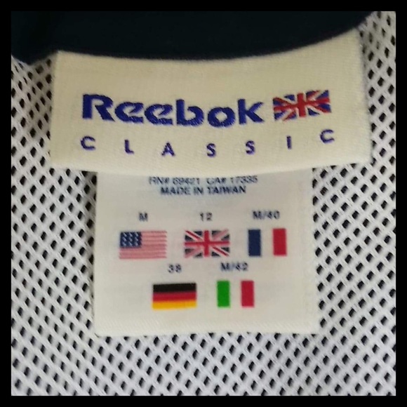 NWOT REEBOK CLASSIC TRACKSUIT - Picture 5 of 6